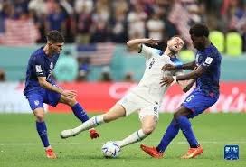 《棒球与种族：从杰基·罗宾森到现代多元文化的融合》